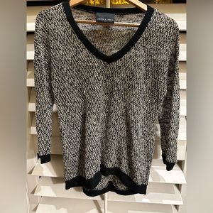 Harlowe & Graham lightweight v-neck sweater black soft semi sheer women small